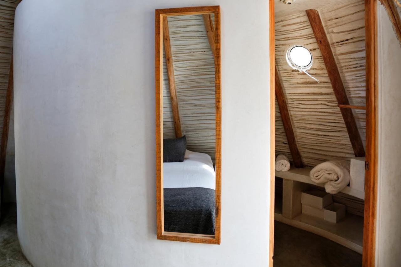 Tribu Todos Santos Hotel Bagian luar foto