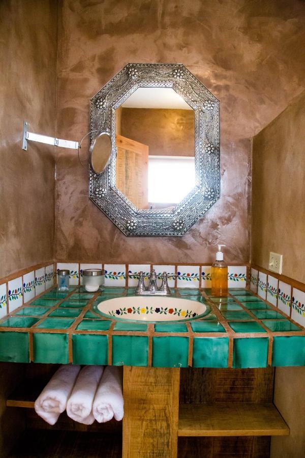 Tribu Todos Santos Hotel Bagian luar foto